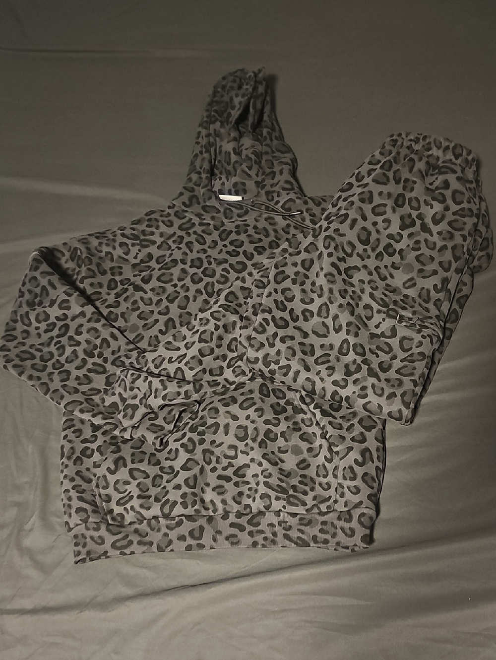 Comfrt set Never Worn